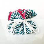 Load image into Gallery viewer, Pillpouch Center Point™ NEW!
